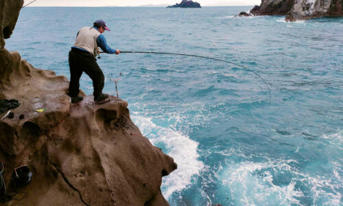 久々のクロ釣り：古志岐三礁のレジェンドと一緒に（ヘタの瀬）