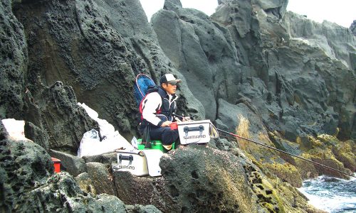 ゴールデンウィークの釣行は、北東のカド（古志岐三礁）で瀬泊まり